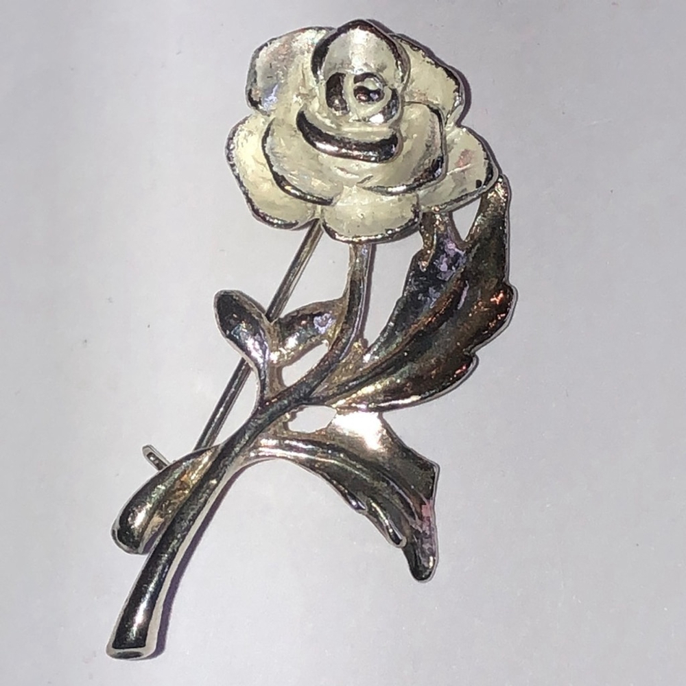 Elegant Silver Tone Enamel Rose Brooch